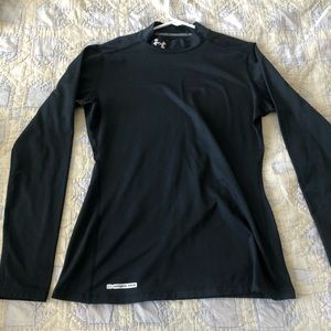 Under Armour black athletic turtleneck